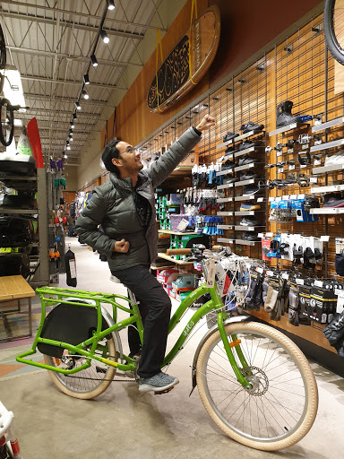 Camping Store «REI», reviews and photos, 1955 County Road B2 W, Roseville, MN 55113, USA