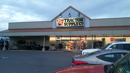 Home Improvement Store «Tractor Supply Co.», reviews and photos, 414 Louisiana 30 W, Gonzales, LA 70737, USA