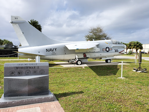 Shopping Mall «Merritt Square Mall», reviews and photos, 777 E Merritt Island Causeway, Merritt Island, FL 32952, USA