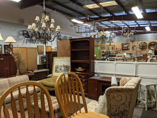Consignment Shop «Retreat Home & Lifestyle Resale Store», reviews and photos, 1501 US-190, Covington, LA 70433, USA