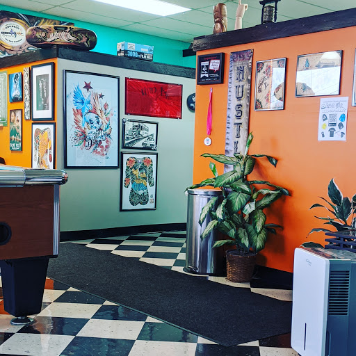 Tattoo Shop «Vivid Ink», reviews and photos, 2375 N Cedar St # C, Holt, MI 48842, USA