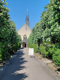 Église Saint-Michel de Fontevraud-l'Abbaye du Restaurant français La Licorne à Fontevraud-l'Abbaye - n°1