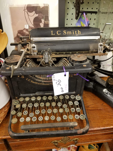 Antique Store «Craftiques Mall - NW Military», reviews and photos, 2375 NW Military Hwy, San Antonio, TX 78231, USA