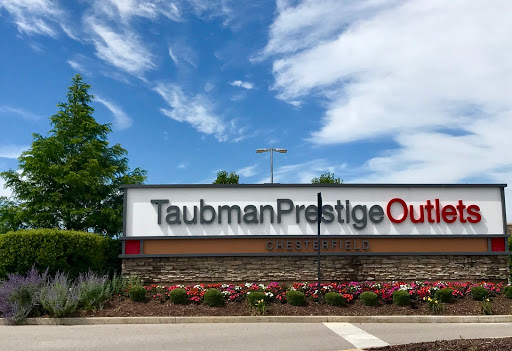 Shopping Mall «Taubman Prestige Outlets», reviews and photos, 17057 N Outer 40 Rd, Chesterfield, MO 63005, USA