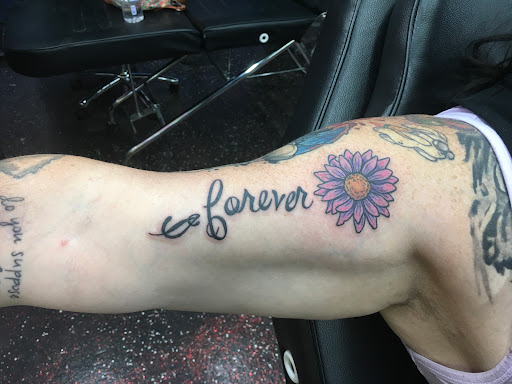 Tattoo Shop «Forever Stained Tattoo Company», reviews and photos, 542 S Duncan Dr, Tavares, FL 32778, USA