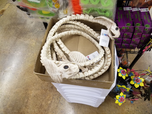 Grocery Store «Grocery Outlet Bargain Market», reviews and photos, 1695 Lincoln Way E #2, Chambersburg, PA 17202, USA