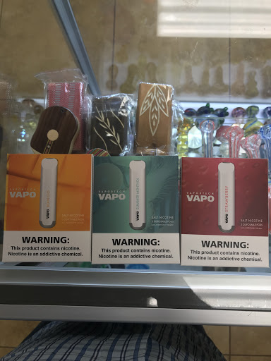 Tobacco Shop «AW Smoke Shop», reviews and photos, 2095 N Dobson Rd #1, Chandler, AZ 85224, USA