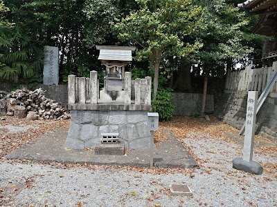 御鍬神社（境内社）