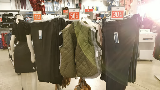 Clothing Store «Old Navy», reviews and photos, 19225 Biscayne Blvd, Aventura, FL 33180, USA