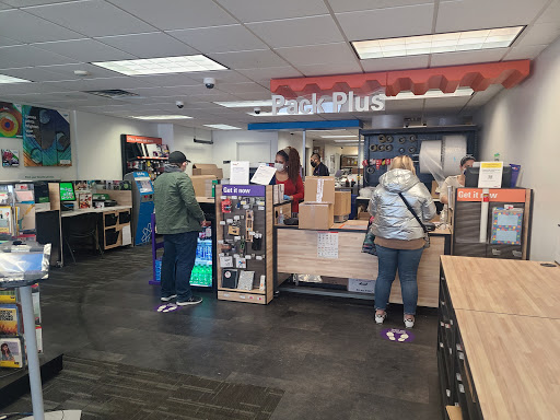 Print Shop «FedEx Office Print & Ship Center», reviews and photos, 31-46 Steinway St, Astoria, NY 11103, USA