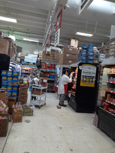 Grocery Store «THE WAREHOUSE FOOD MARKET», reviews and photos, 538 W 119th St, Chicago, IL 60628, USA