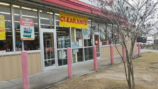 Dollar Store «FAMILY DOLLAR», reviews and photos, 2102 45th St, Galveston, TX 77551, USA