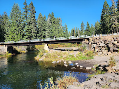 Upper Rogue River - River Bridge South Trailhead