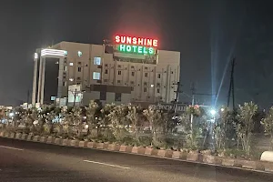 Sunshine hotels image