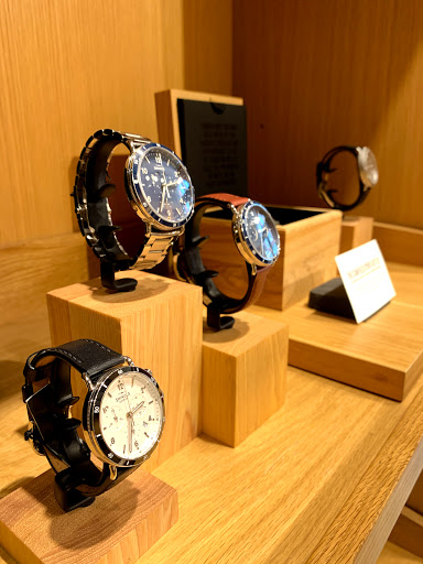 Watch Store «Shinola Wicker Park / Bucktown Store», reviews and photos, 1619 N Damen Ave, Chicago, IL 60647, USA