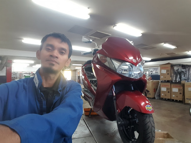 Phil's Motorcycle Centre, Matamata - Car dealer