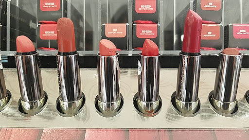 Shopping Mall «Shops On Lane Avenue», reviews and photos, 1675 W Lane Ave, Upper Arlington, OH 43221, USA