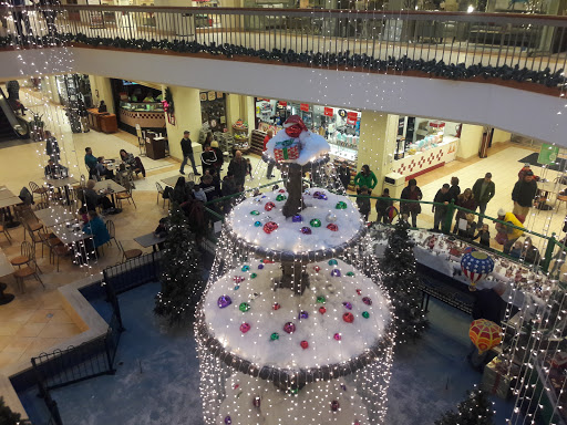 Shopping Mall «The Shops At Kenilworth», reviews and photos, 800 Kenilworth Dr, Towson, MD 21204, USA