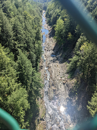 Gift Shop «Quechee Gorge Gifts & Sportswear», reviews and photos, 6053 Woodstock Rd, Quechee, VT 05059, USA