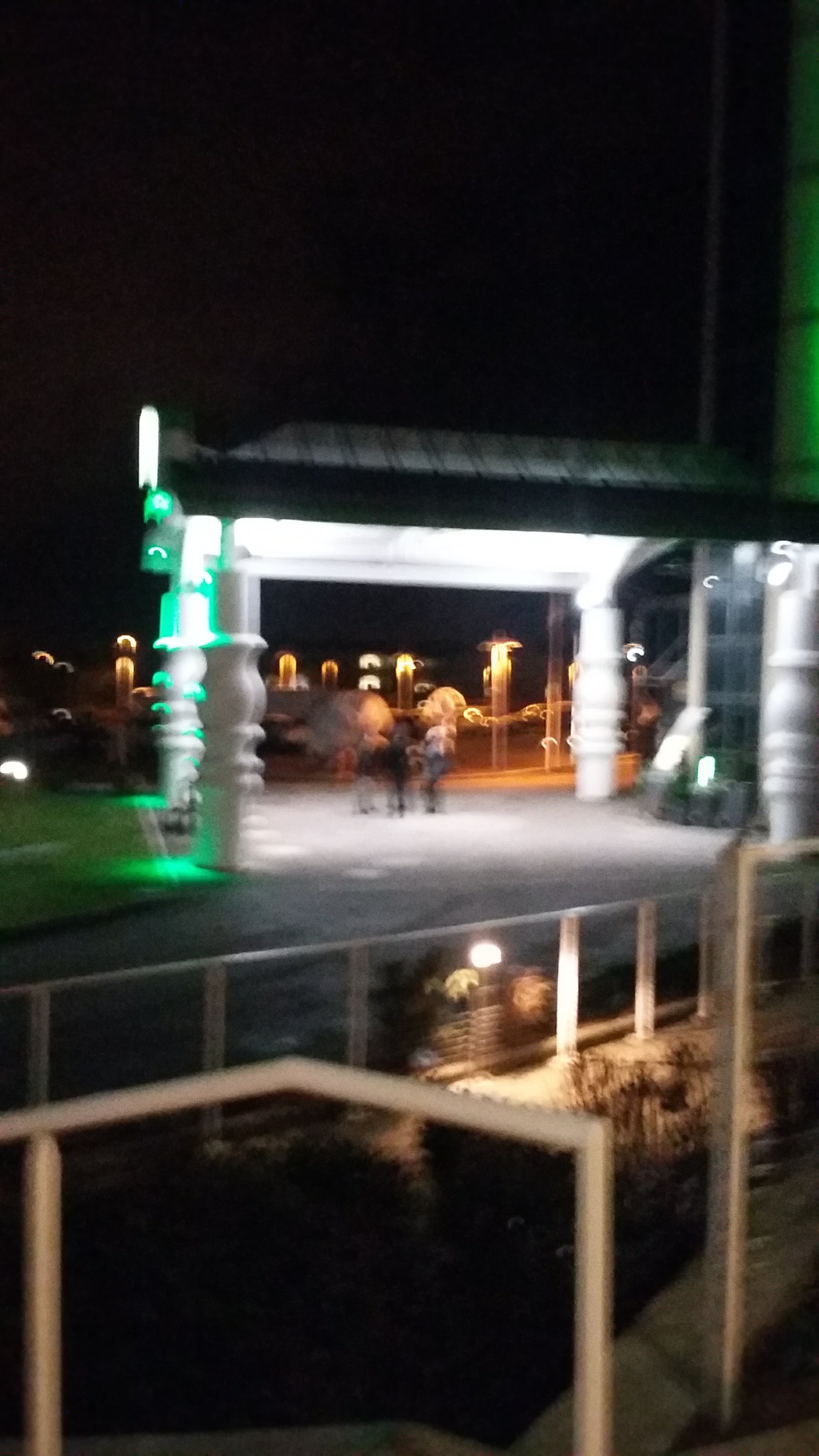 Photo n° 14 de l'avis de Filleduvent13.a fait le 29/12/2017 à 17:43