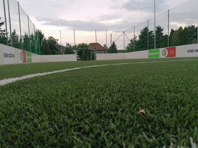 Értékelések erről a helyről: Műfüves focipálya, Rábapatona - Sportpálya