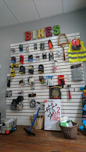 Bicycle Store «Durham Bike & Sports», reviews and photos, 72 Main St, Durham, NH 03824, USA