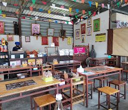 Im Charoen Noodles & Quick Dishes Srisanan photo