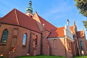 Pomnik Historii - Zespół klasztorny bernardynów w Radomiu image