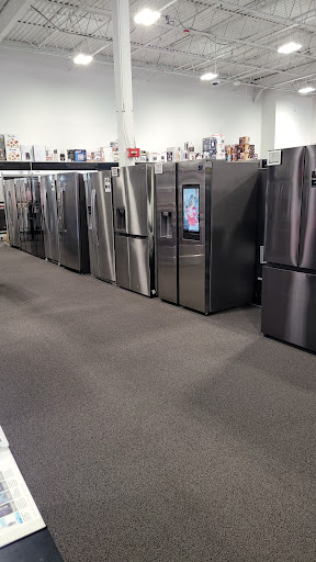 Electronics Store «Best Buy», reviews and photos, 499 Sunrise Hwy North Service Rd, Patchogue, NY 11772, USA