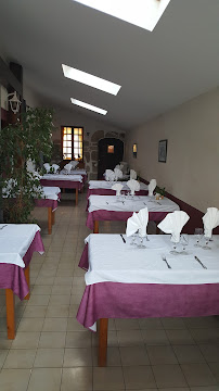 Atmosphère du Restaurant français Restaurant de la Mairie à Les Villages-Vovéens - n°7
