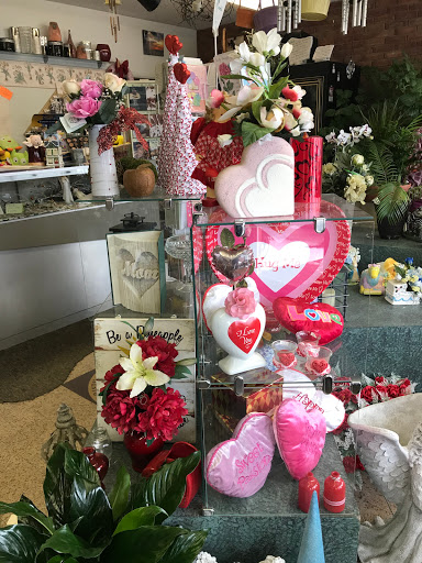 Florist «Lee Winters Florist», reviews and photos, 2352 S Detroit Ave, Maumee, OH 43537, USA