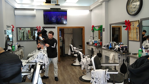 Barber Shop «Hills barber shop», reviews and photos, 7223 Austin St, Forest Hills, NY 11375, USA