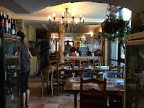 Atmosphère du Restaurant français Creperie La Grange à Les Angles - n°15