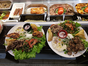 Photo n°43 de RANNOUCH - MEILLEUR SNACK LIBANAIS A PARIS 17E à Paris ()