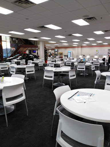 Toyota Dealer «Walser Toyota», reviews and photos, 4401 American Blvd W, Bloomington, MN 55437, USA