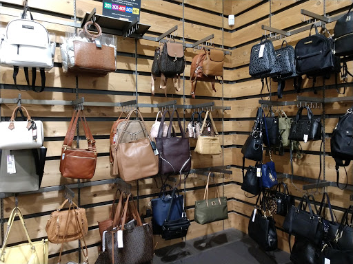 Shoe Store «DSW Designer Shoe Warehouse», reviews and photos, 12997 Fair Lakes Shopping Center, Fairfax, VA 22033, USA