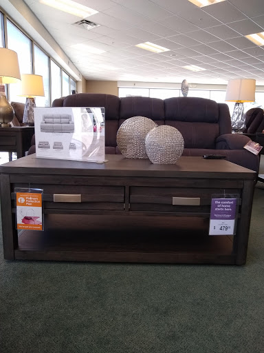 Furniture Store «Raymour & Flanigan Furniture and Mattress Store», reviews and photos, 2780 W Ridge Rd, Rochester, NY 14626, USA