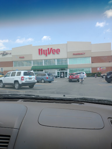 Supermarket «Hy-Vee», reviews and photos, 2323 W Broadway, Council Bluffs, IA 51501, USA