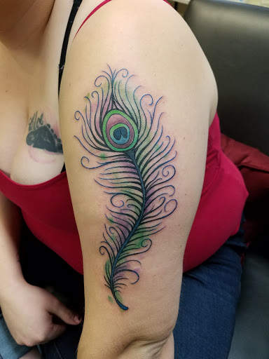 Tattoo Shop «Skinny Buddha Tattoo», reviews and photos, 203 S Monroe Ave, Green Bay, WI 54301, USA