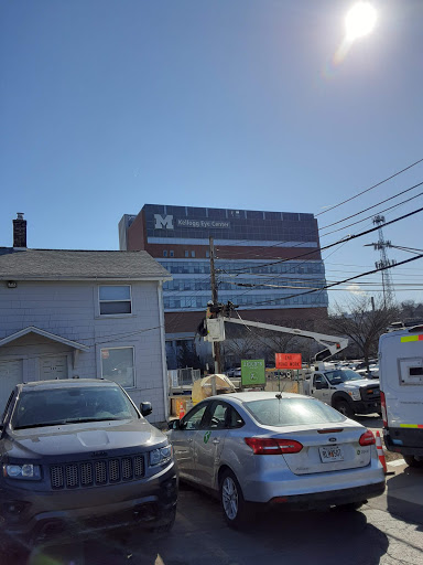 Auto Repair Shop «Broadway Auto Care & Sales», reviews and photos, 1026 Broadway St, Ann Arbor, MI 48105, USA