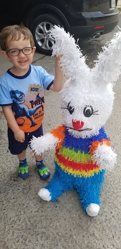 Florist «Davany Flowers & Pinatas», reviews and photos, 522 Cupples Rd, San Antonio, TX 78237, USA