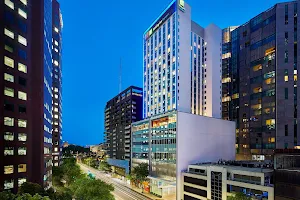 Holiday Inn Express Melbourne Southbank, an IHG Hotel image