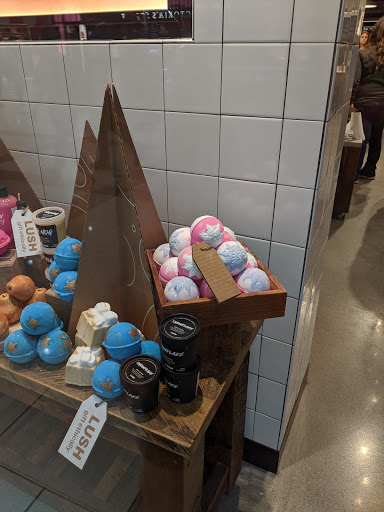 Cosmetics Store «Lush», reviews and photos, 3195 28th St SE, Kentwood, MI 49512, USA