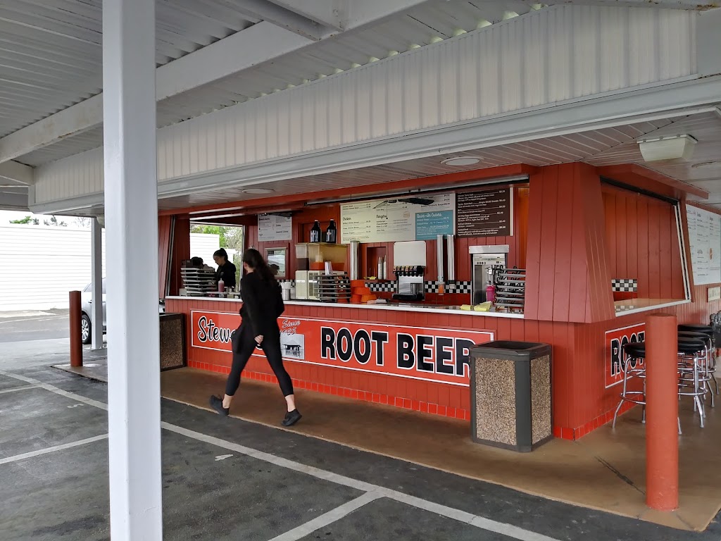 Stewart's Drive-In 08360