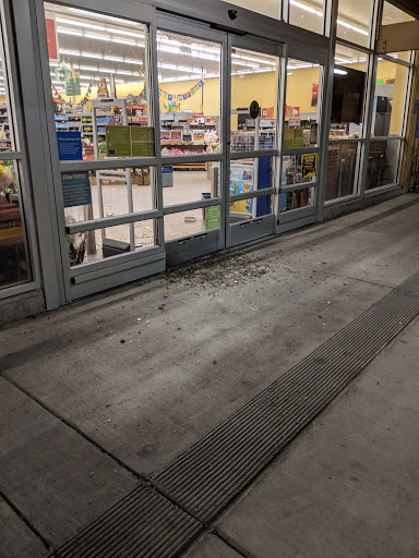 Supermarket «Walmart Neighborhood Market», reviews and photos, 215 California St, Woodland, CA 95695, USA