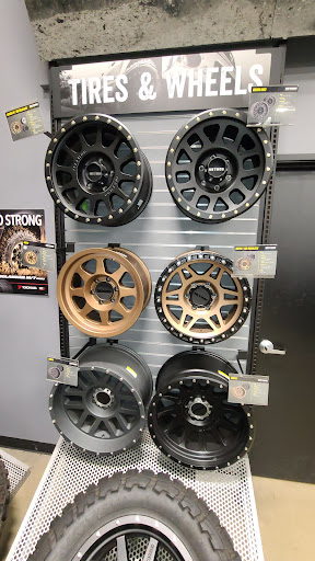 Truck Accessories Store «4 Wheel Parts - Plano», reviews and photos, 3001 E Plano Pkwy #400, Plano, TX 75074, USA