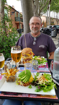 Hamburger du Restaurant de hamburgers Chez Max à Valbonne - n°20