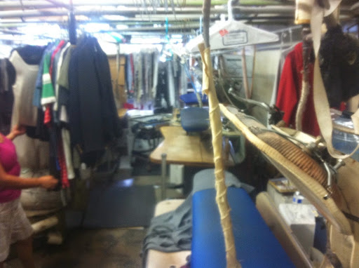 Dry Cleaner «Carwood dry Cleaners», reviews and photos, 4160 Woodruff Ave, Lakewood, CA 90713, USA