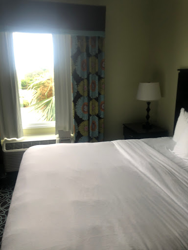 Hotel «Comfort Suites At Fairgrounds-Casino», reviews and photos, 4506 Oak Fair Blvd, Tampa, FL 33610, USA