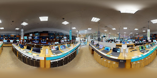 Electronics Store «Micro Center», reviews and photos, 750 Central Park Ave, Yonkers, NY 10704, USA